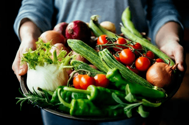 美食淄博·蔬菜营养排行榜来了！谁的维生素含量最高？谁的膳食纤维最高？