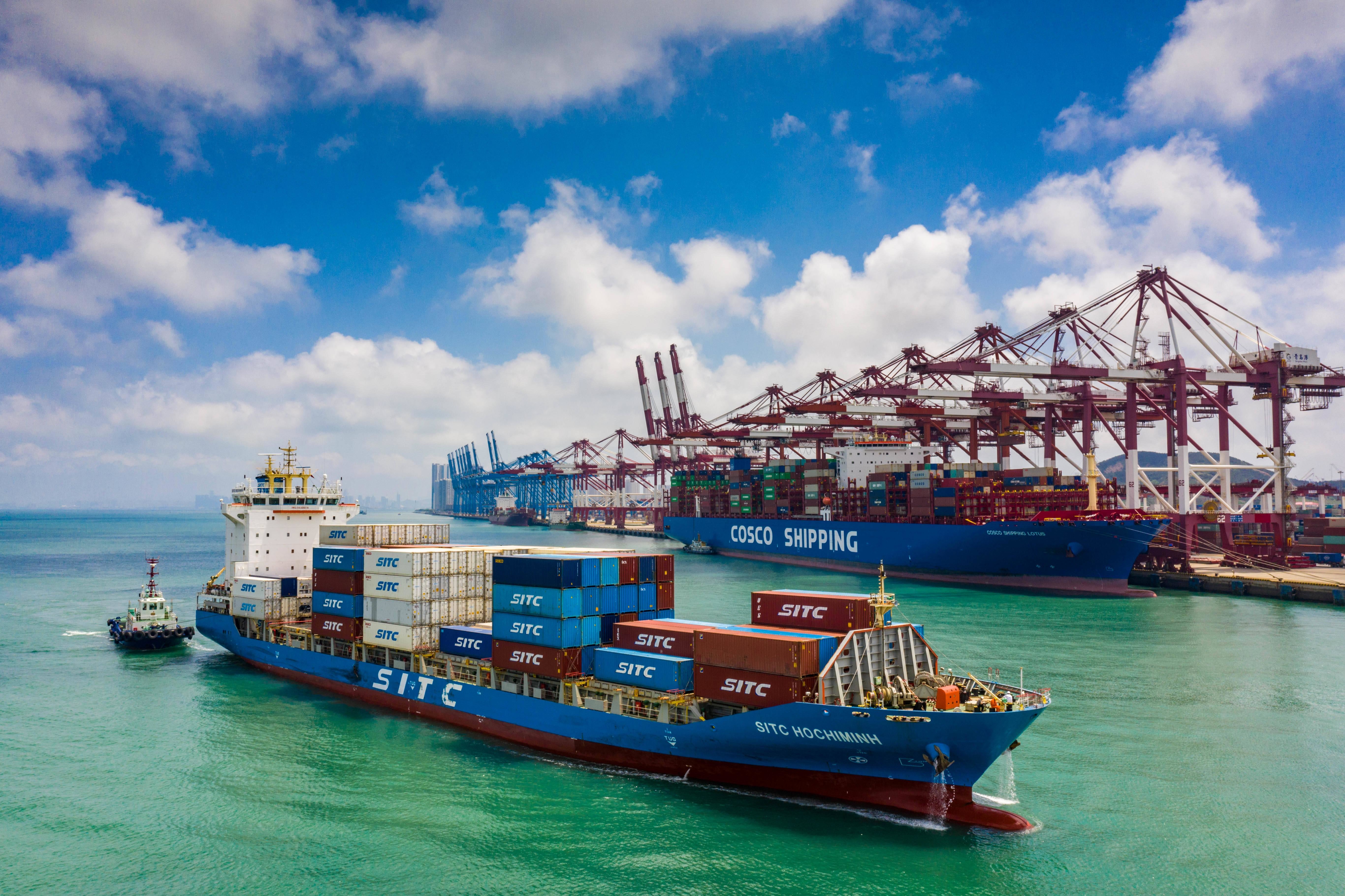 2020年山东沿海港口货物吞吐量达到16.9亿吨，居全国第2位