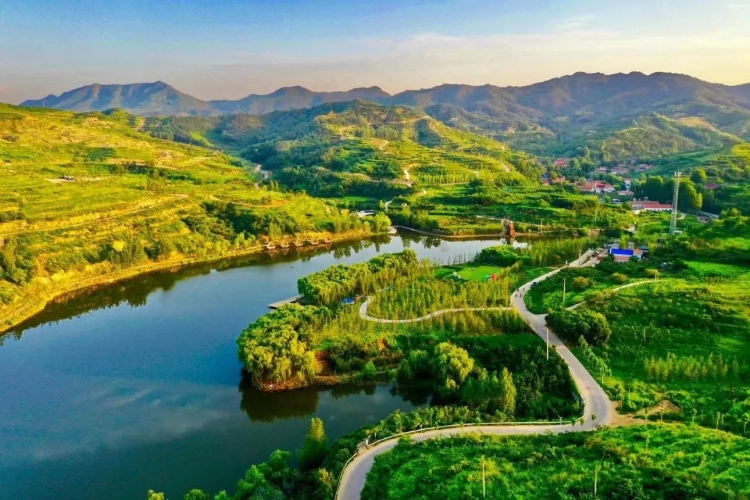 旅游天下 · 今日开园！淄博这处山水之间的“世外桃源”，全套美景美图拿走不谢！