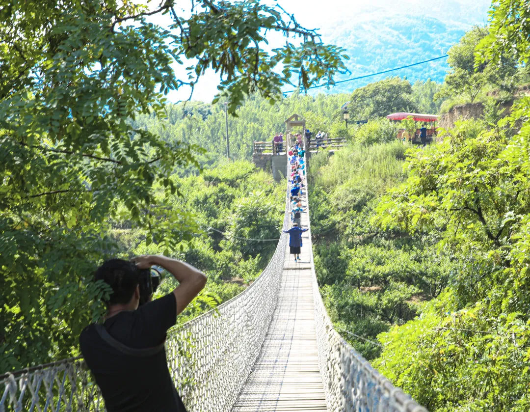 旅游天下 · 淄博这些人免票！幽谷仙境！五一后错峰去正好