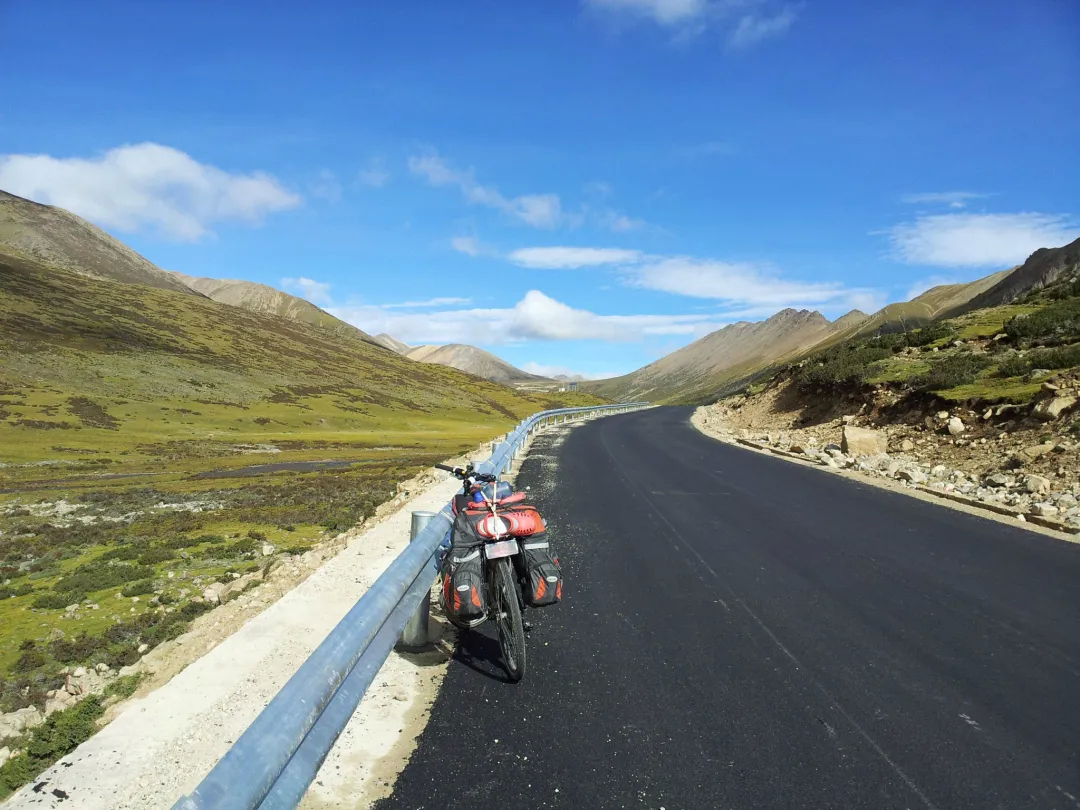 旅游天下 · 国内十大经典骑行路线，你走过几条？