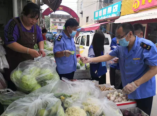 食品安全惠民生 快检走进文昌湖