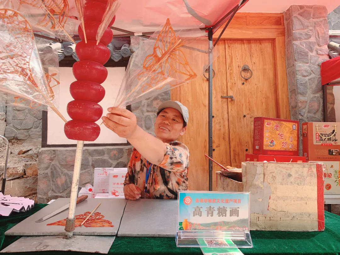 近日，在这个景区，非遗传承人花样“秀绝活儿”