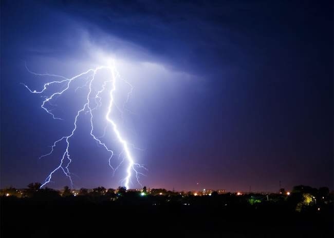 雷电黄色预警！局部地区有短时强降水和冰雹