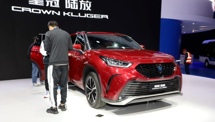 一汽丰田皇冠品牌首款SUV，皇冠陆放正式下线