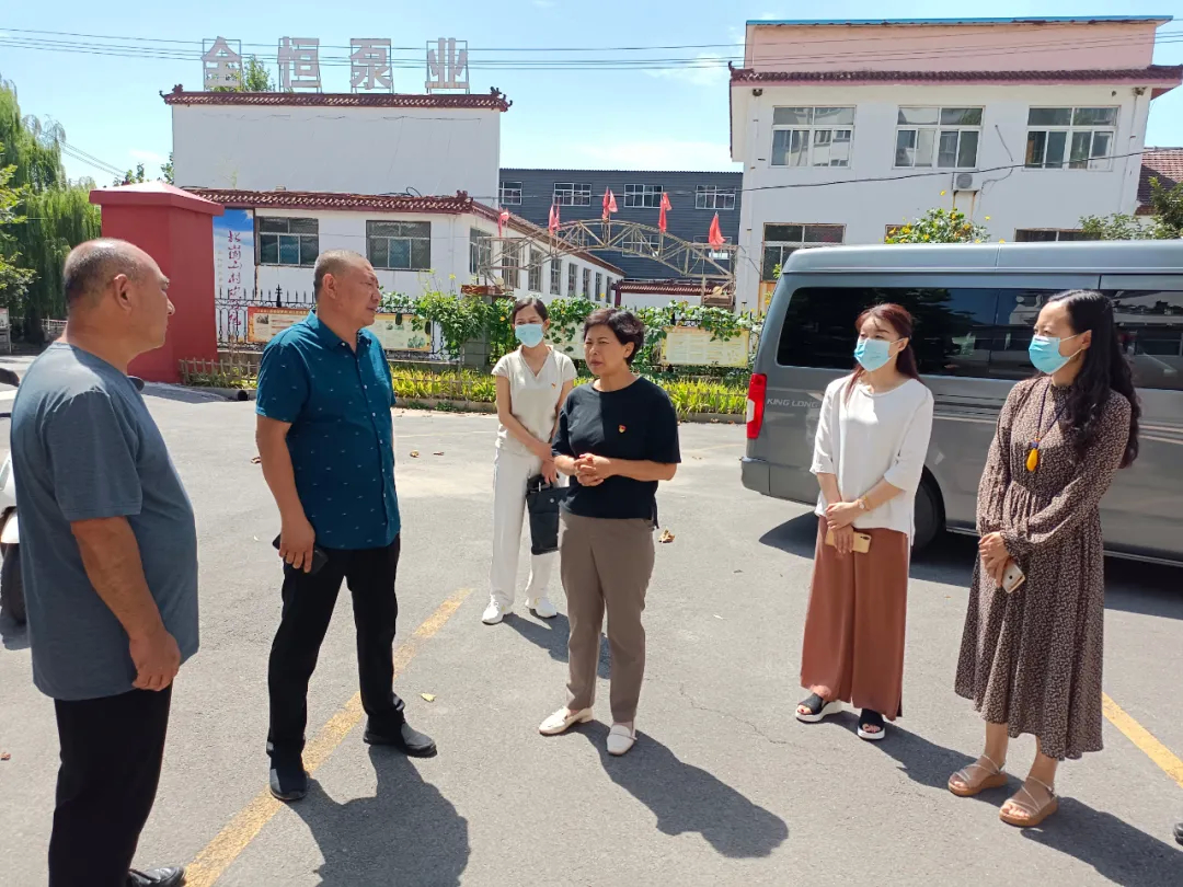 实地调研过程中,孙雪红要求科级以上领导干部尤其是党组理论学习中心