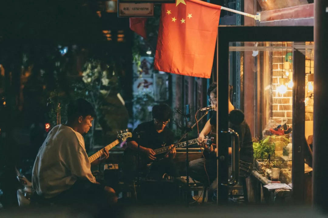 周村古城夜景美不胜收 流光溢彩惹人陶醉