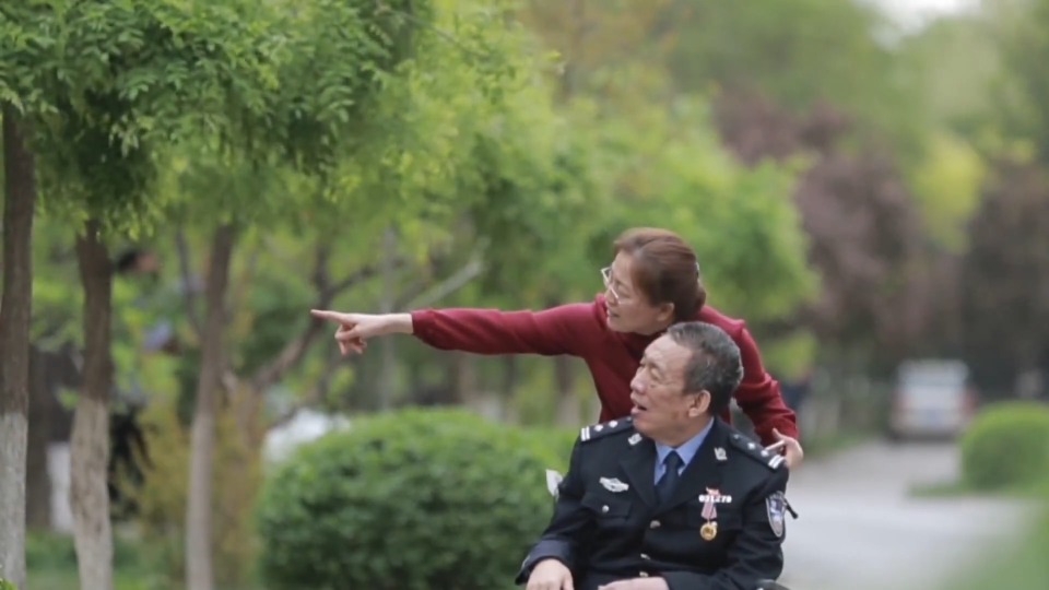 “好警嫂”陈兰芳 照顾植物人丈夫创奇迹