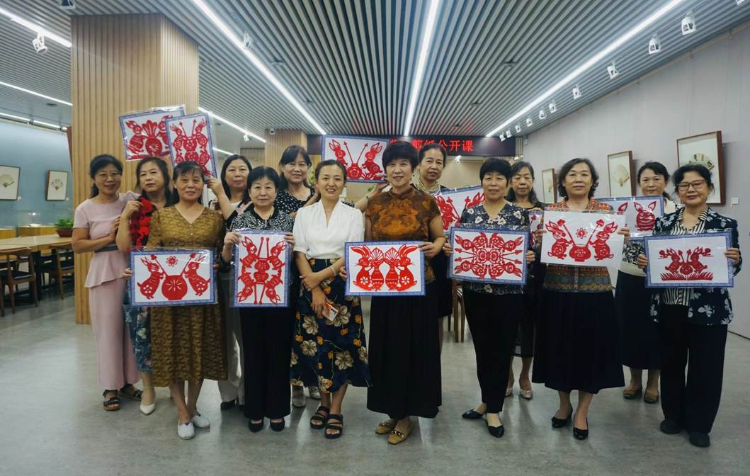 书香邀月 欢度中秋——淄博市图书馆举办“我们的节日•中秋节”系列活动