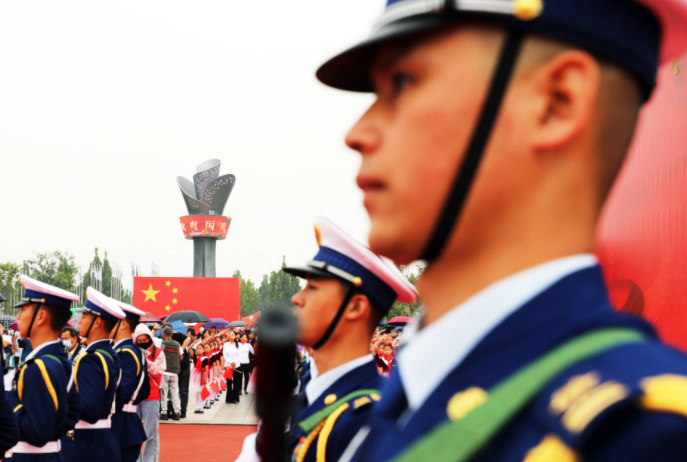 祝福伟大祖国 激励奋进之志——淄博市庆祝中华人民共和国成立73周年升国旗仪式侧记