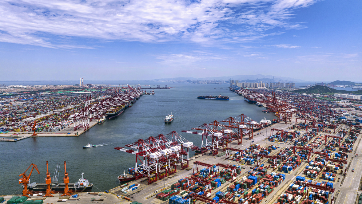 双跨越！山东港口2022年货物吞吐量超16亿吨、集装箱吞吐量超越3700万标箱
