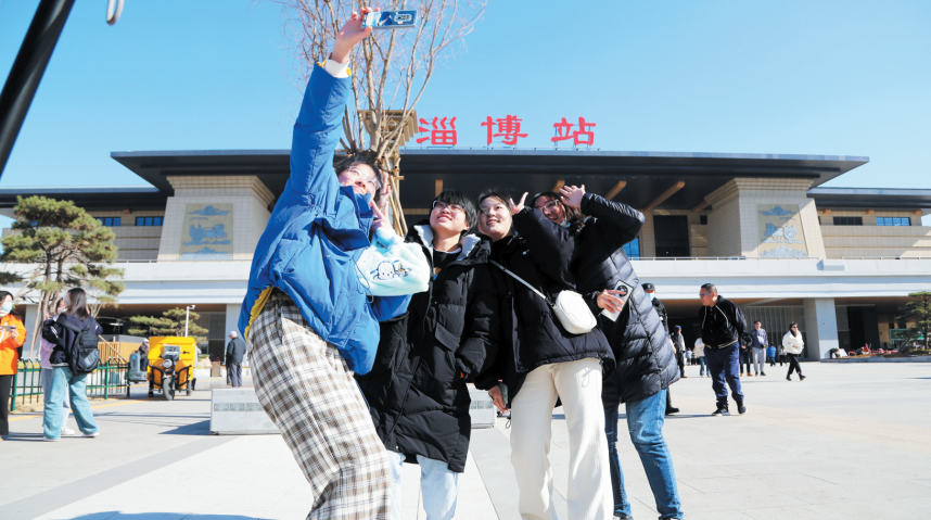 齐点述评 | 的哥一席话，点出淄博烧烤成为“顶流”的秘密——“谁砸我们的锅，就砸谁的碗！”