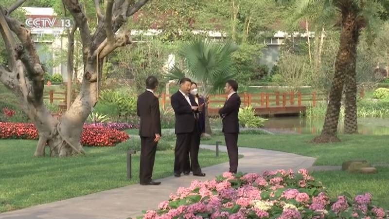 习近平同法国总统在广州非正式会晤