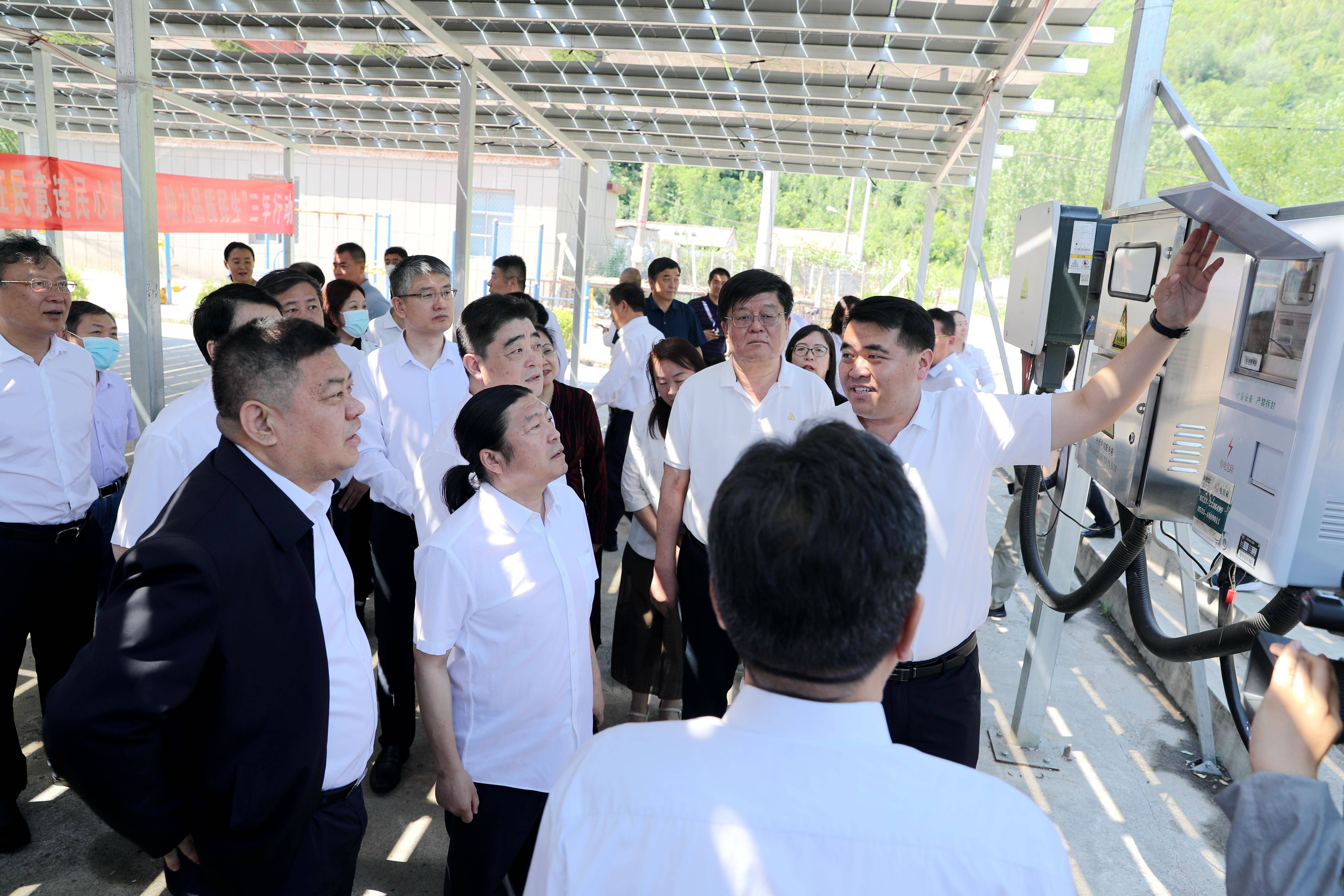 淄博市召开住淄全国、省人大代表
助力品质民生三年行动座谈会