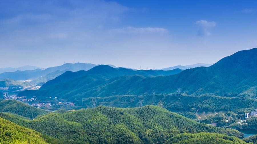 习言道｜拓宽绿水青山转化金山银山的路径