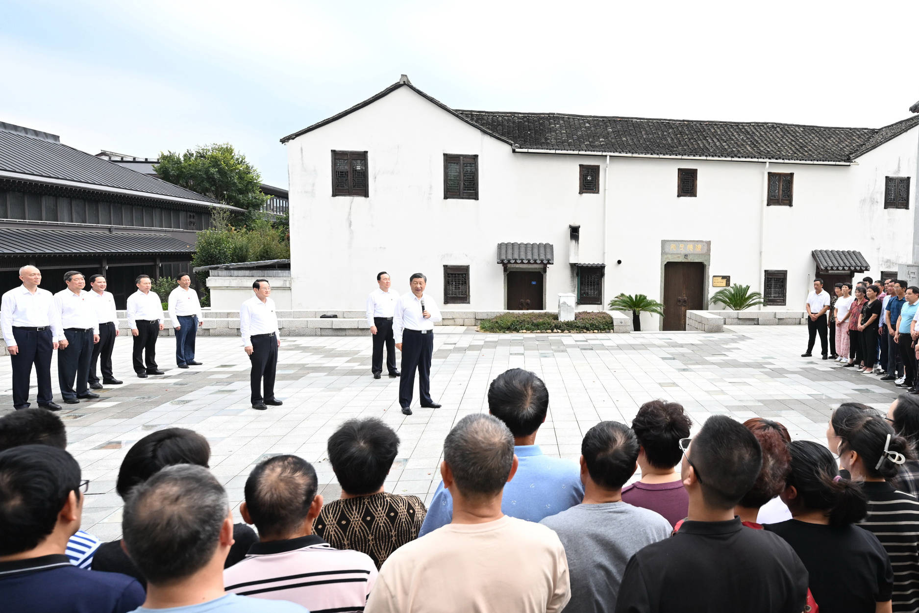 独家视频丨习近平在浙江绍兴市考察调研