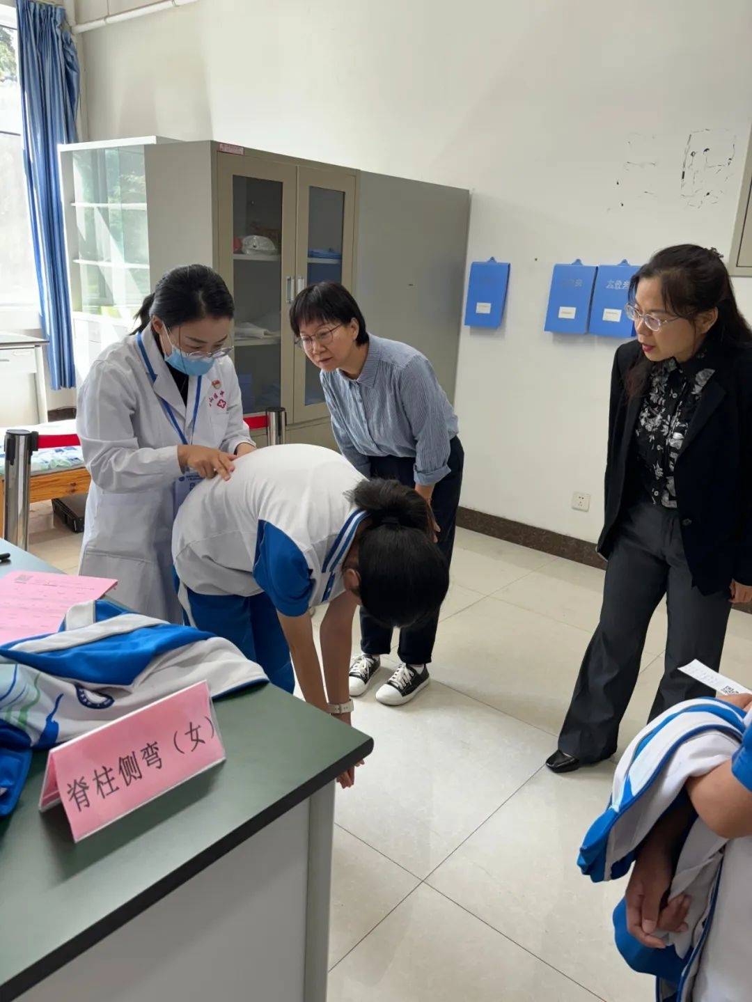 关注学生健康成长 丨《学生常见病多病共防技术指南》发布