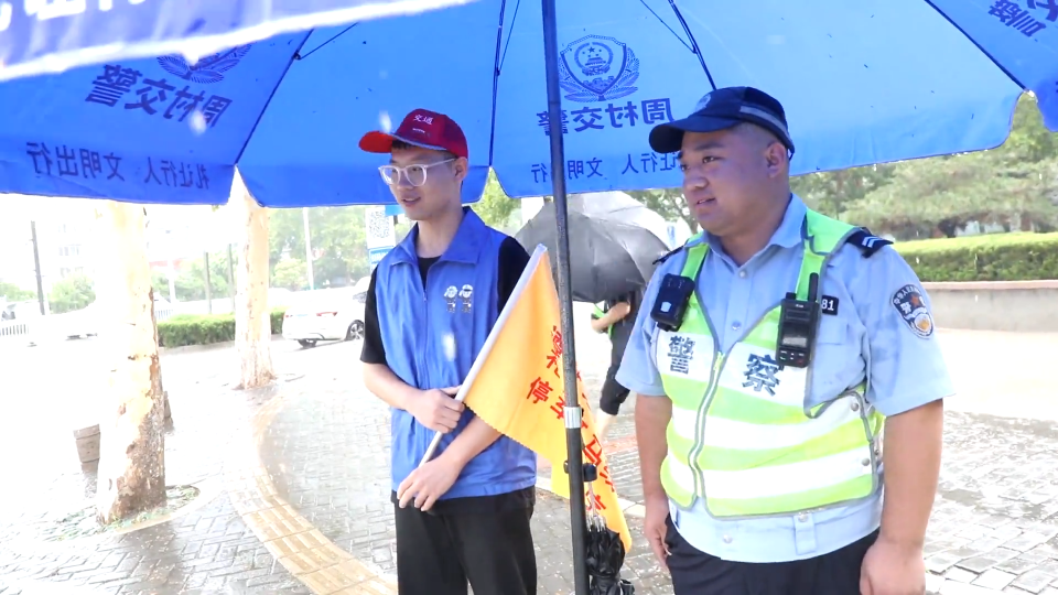 社会实践在基层 暑期生活更多彩