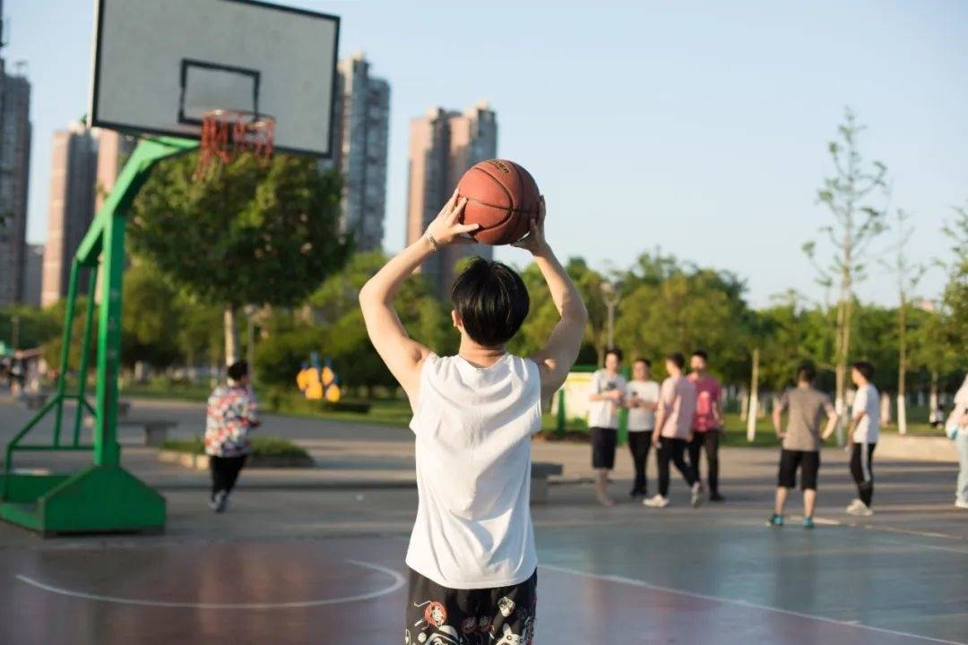 如何科学运动，避免运动损伤？