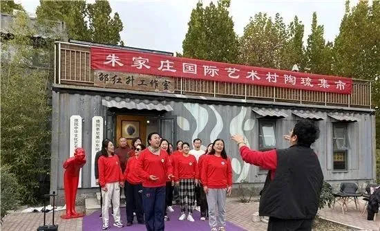 “大师工坊+书院课堂” 绘就全龄段“文化服务”新图景