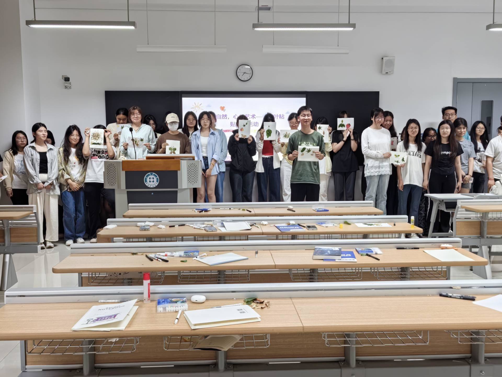 淄博职业技术大学开展社团创意拼贴秀活动