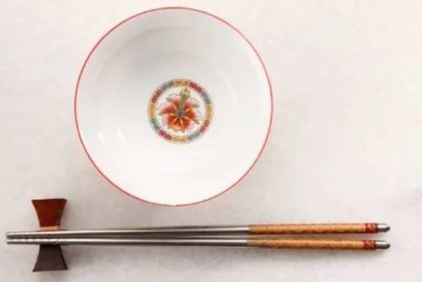 开水烫碗30秒，真的能杀菌吗？