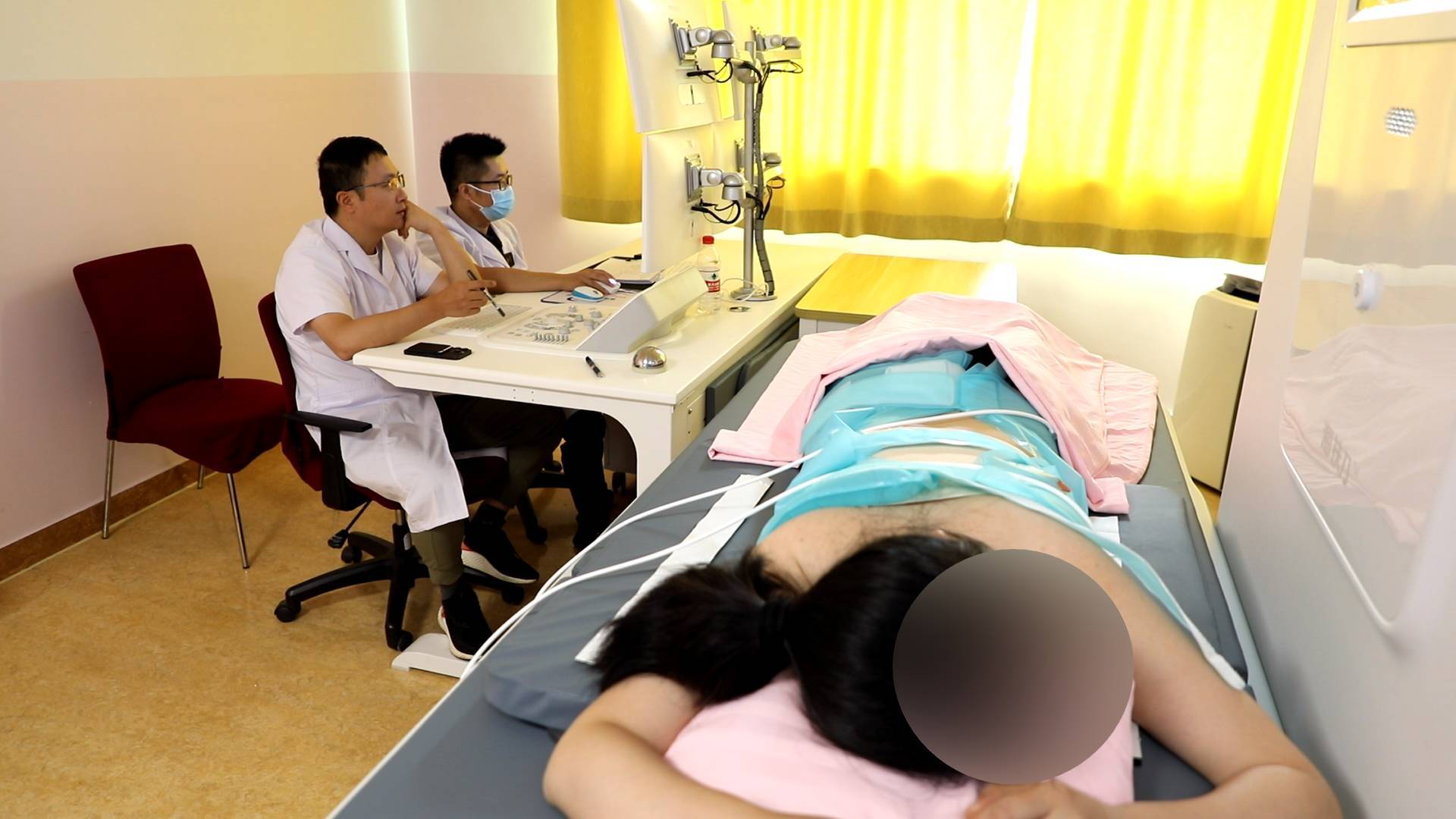 海扶技术治疗乳腺   年轻女性的"优雅之选"