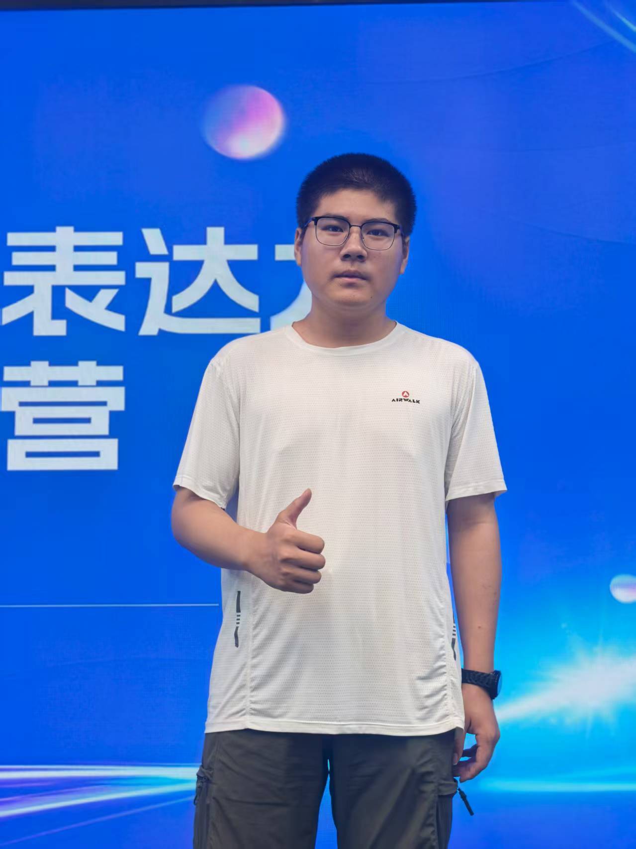 老鹰表达力【时光的暗香】