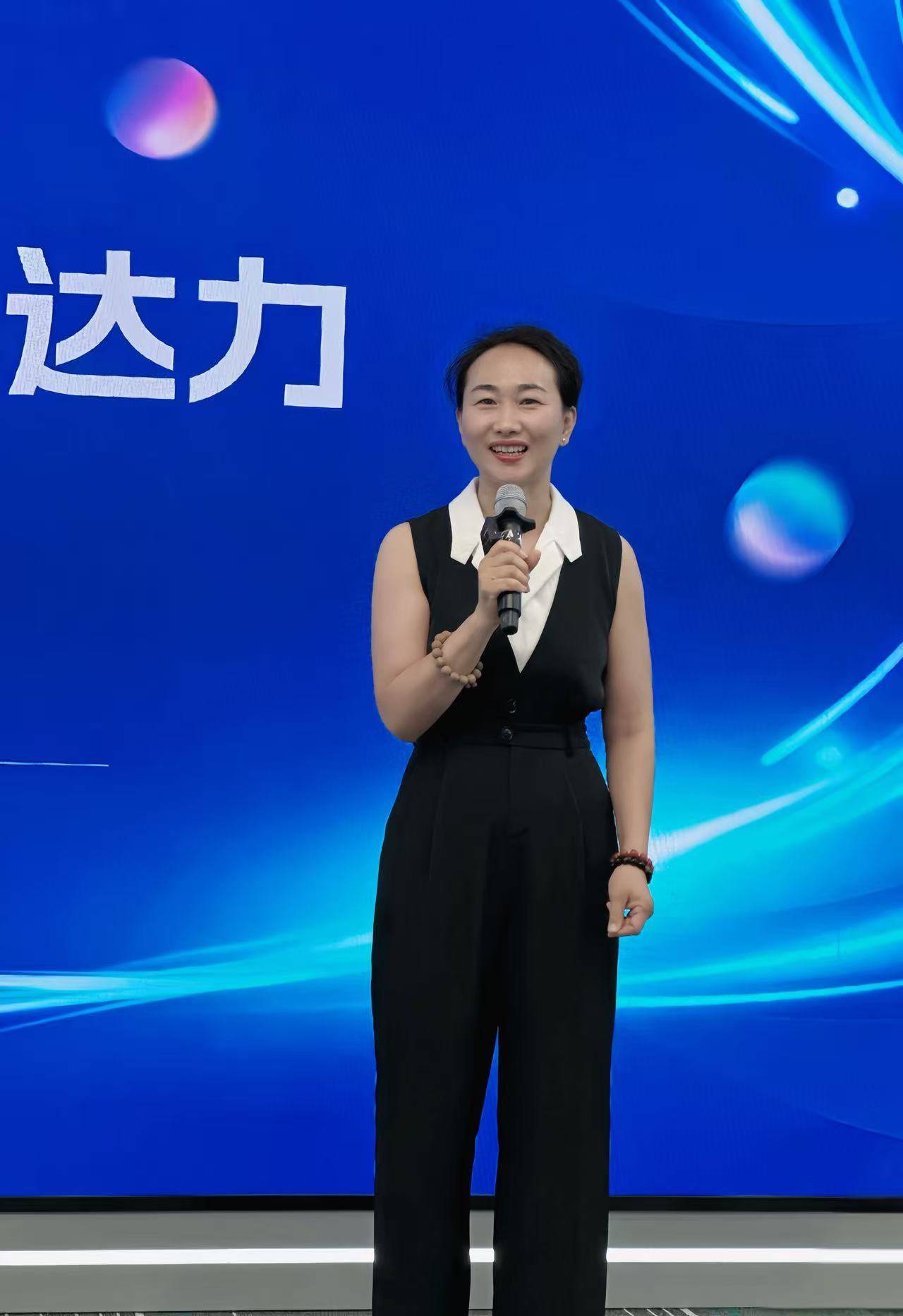 老鹰表达力【闪闪发光】