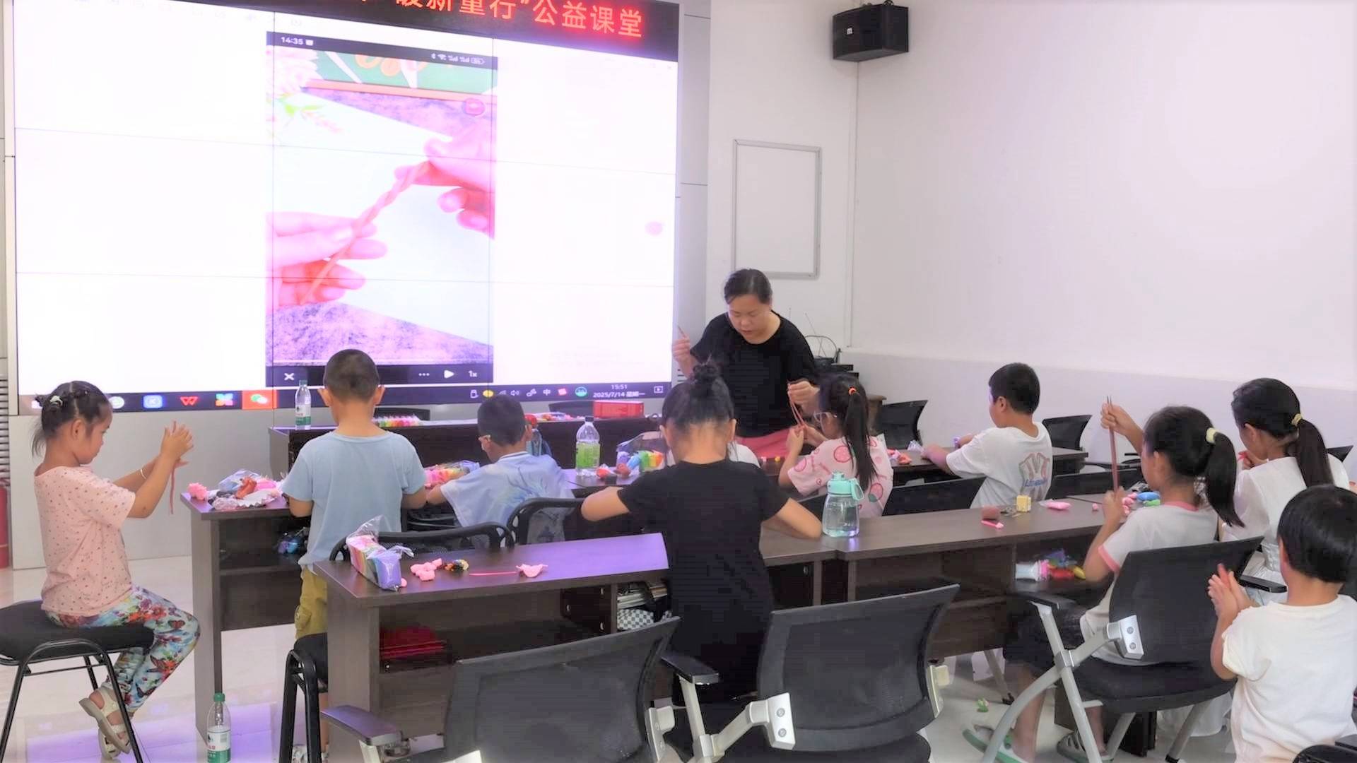 暖&ldquo;新&rdquo;公益托管 破解看护难题