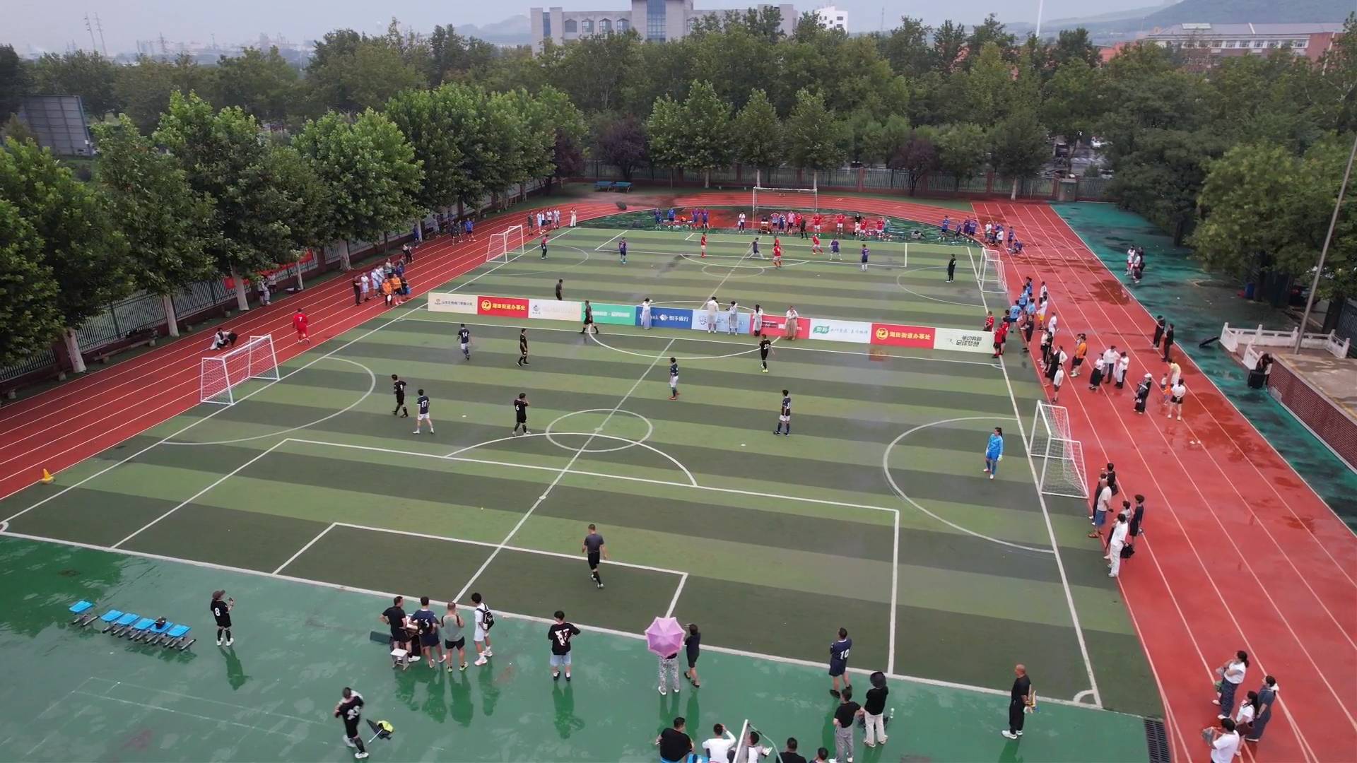 &ldquo;村超&rdquo; 热力十足 雨中&ldquo;足球盛宴&rdquo;