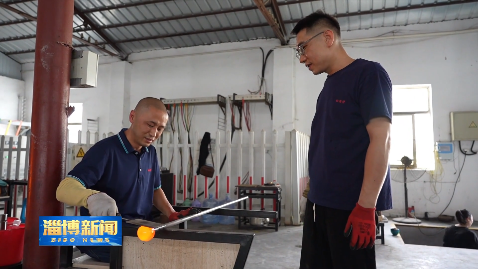 【淄博新闻】【琉光璃彩 齐韵淄博】釉彩新生：孙云浩的琉璃&ldquo;复活术&rdquo;