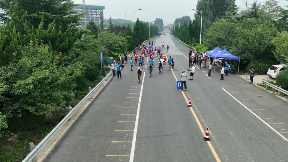 市运会公路自行车比赛在沂源县举行