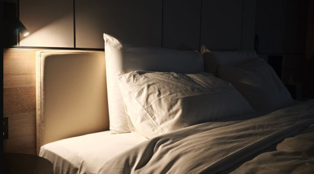 睡觉时突然抖一下，可能是身体在报警！千万别忽视