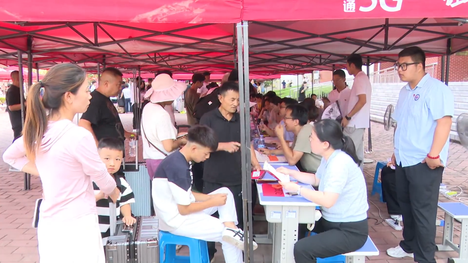 特殊&ldquo;新生&rdquo;  本科生选择&ldquo;回炉&rdquo;技师院校