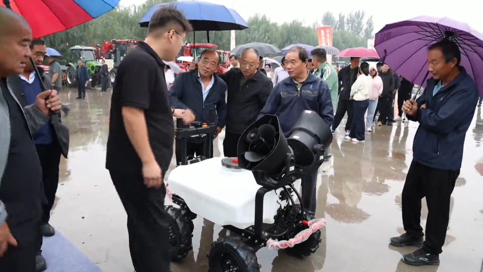 丰收节里&ldquo;话&rdquo;农机 &ldquo;学&rdquo;得实用 &ldquo;享&rdquo;得实惠