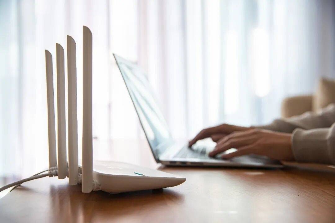 路由器到底怎么摆网速才更快？很多人都摆错了