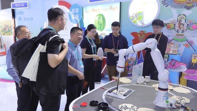 &ldquo;八仙归来&rdquo;&ldquo;夫子的朋友圈&rdquo;、VR看山东&hellip;&hellip;齐鲁版权新风劲吹全国版权博览会