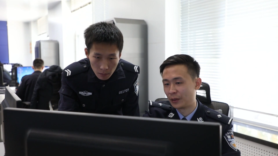 五金件快递竟藏250克黄金 警方紧急截停