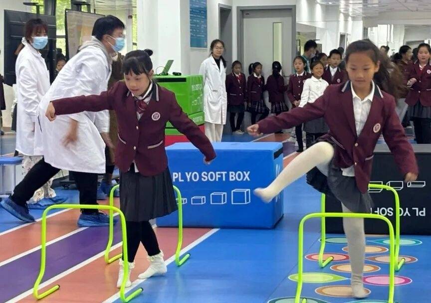 保护小脊梁 挺直成长路：2025小蜗牛成长守护计划第二期举行