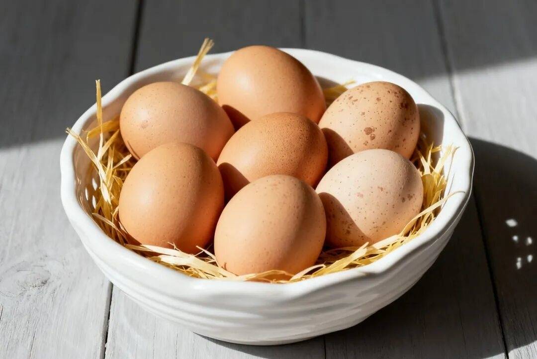 每天1个鸡蛋，胆固醇会高吗？