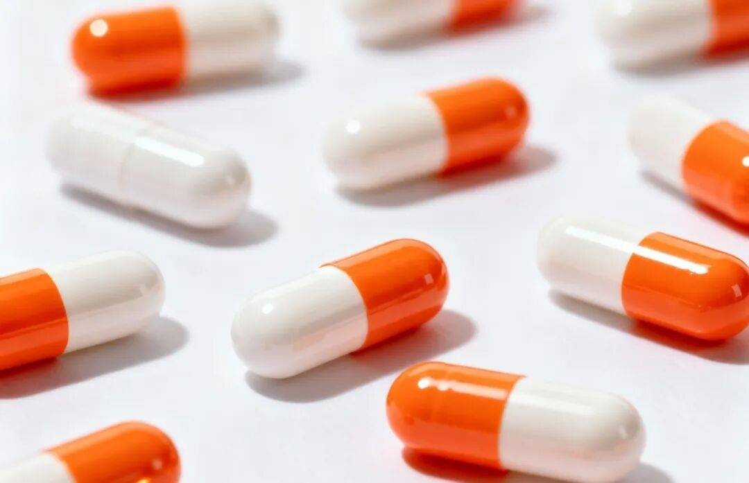 警惕！拆快递后顺手揉眼，女子感染带状疱疹，90%成人都可能中招！