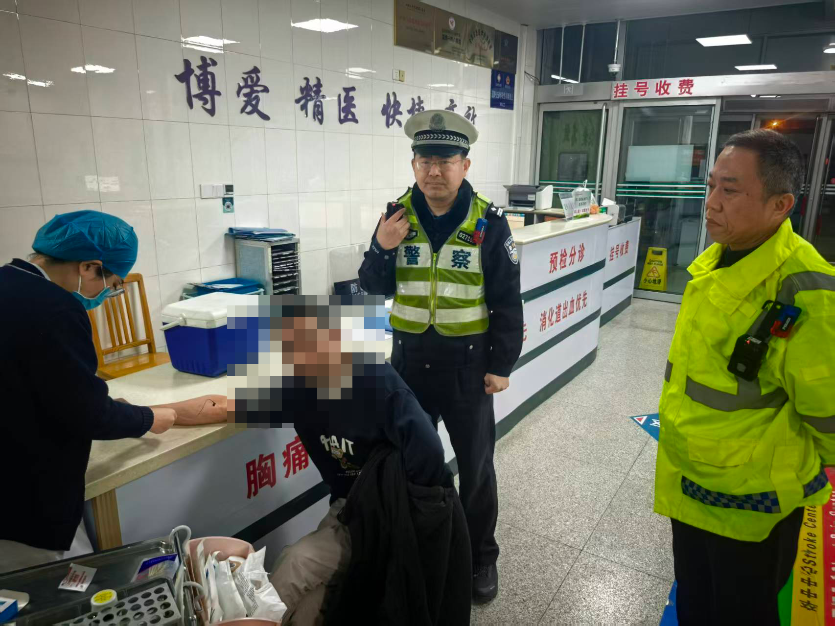 困在停车场里绕圈圈 男子酒后驾车被查处