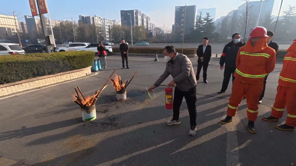 商场消防演练  筑牢安全&ldquo;防火墙&rdquo;