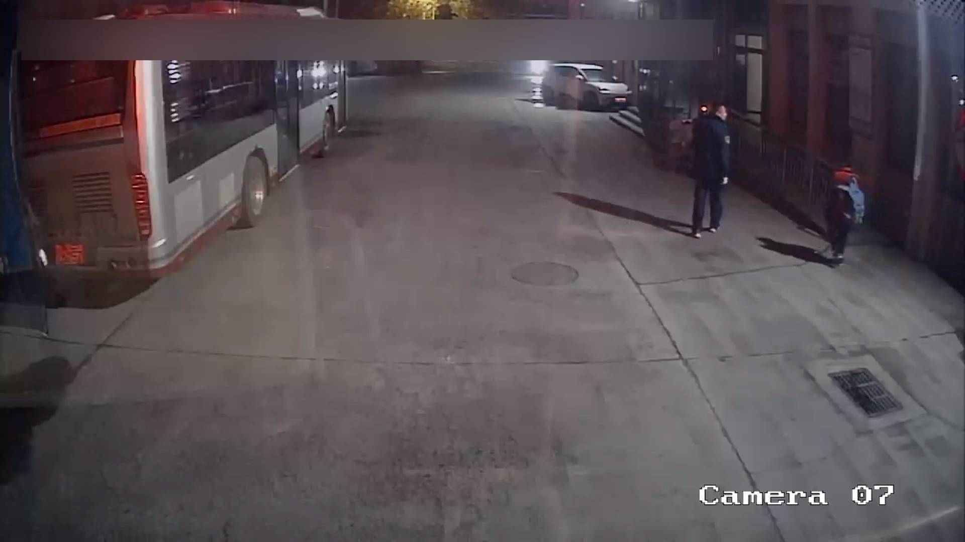 &ldquo;小孩哥&rdquo;出门迷路   公交车长助力平安归家