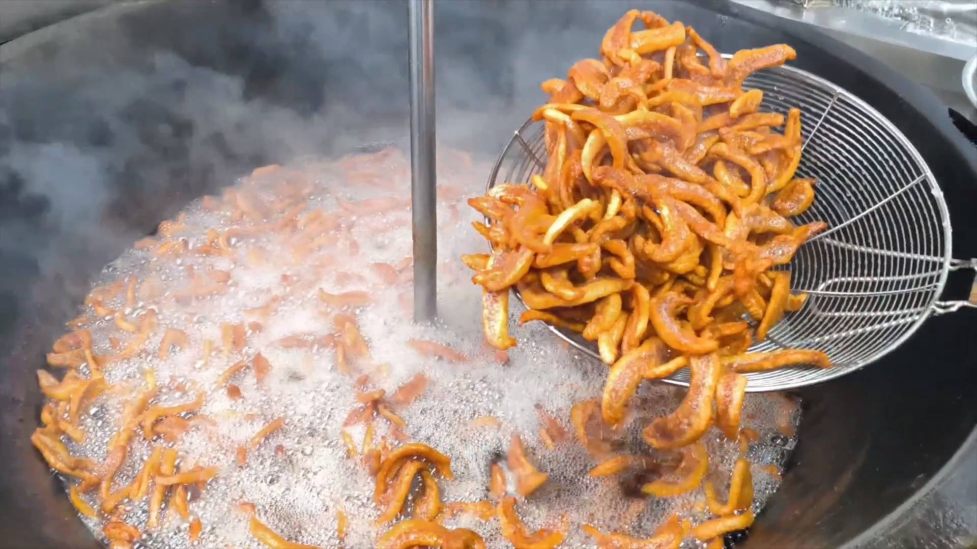 《最淄博》&mdash;&mdash;街头老味道 香脆肉脂渣