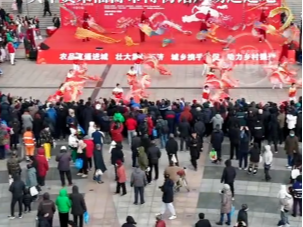 村村都有好项目，欢欢喜喜过大年！优质农产品共富市集（年货专场），好吃好看又好玩，买年货来淄博市博物馆广场逛逛吧！2月7日到9日，到淄博市博物馆广场，赶一场热气腾腾的淄博味年集！