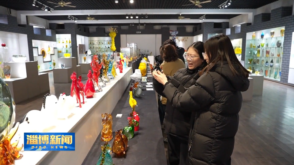 【淄博新闻】淄博：手造发力新年市场 生肖文创走俏消费端