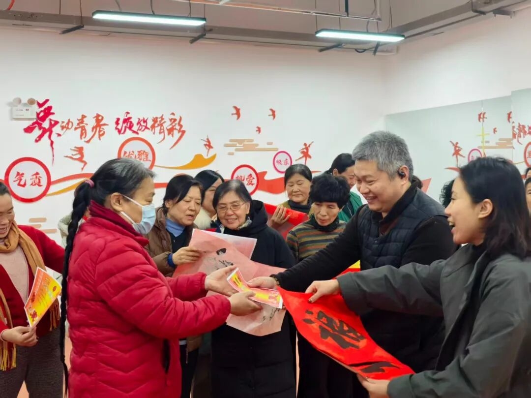 颁奖和合影↑111