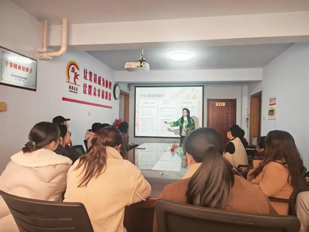 4b951097312fcdc3919c122f9ce8169c